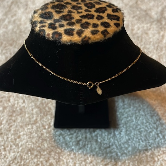 Avon tear drop gold plated 19” necklace - Picture 3 of 4